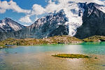 Turquoise water, pretty water, binoculars.  Nature picture.