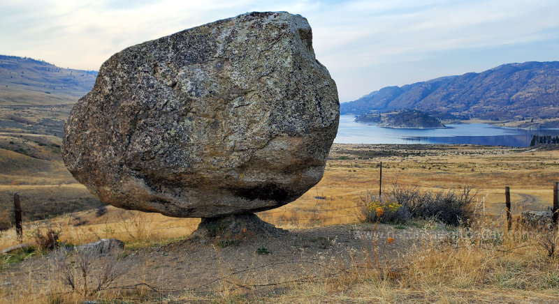 Balanced Boulder in the state of Washington